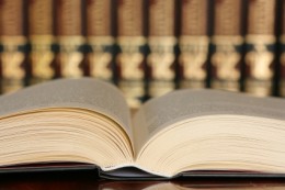 Endurnjun samnings um lgfrirgjf fyrir innflytjendur